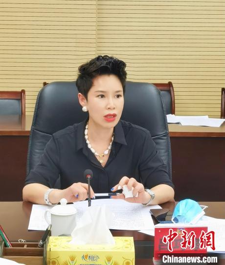 寧德市政協(xié)委員交流發(fā)言?！埿≤?攝